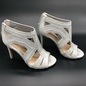 Gianni Bini Sianna Metallic Jeweled  Dress Shoe 6M